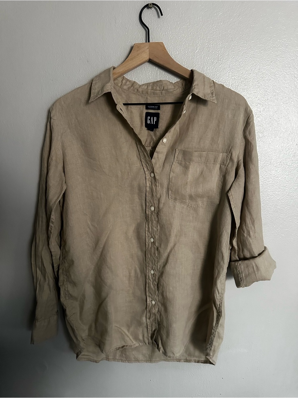GAP Women's Light Tan Linen Button-Down Shirt